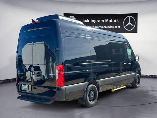 2026 Mercedes-Benz Sprinter 2500 High Roof