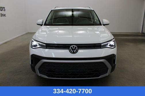 2026 Volkswagen Taos SE