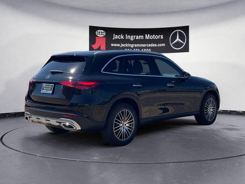 Black 2026 Mercedes-Benz GLC 300 Base