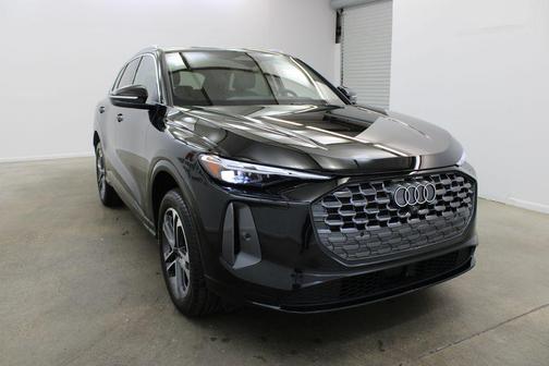 2025 Audi Q5 Premium TFSI quattro S tronic