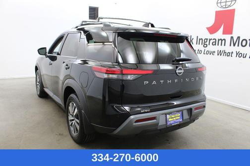 2026 Nissan Pathfinder SL