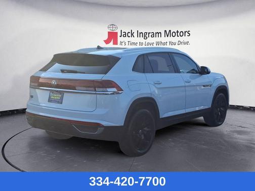 2026 Volkswagen Atlas Cross Sport 2.0T SE w/Technology