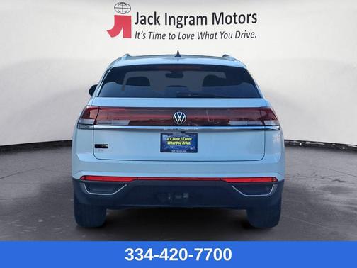 2026 Volkswagen Atlas Cross Sport 2.0T SE w/Technology
