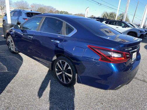 2017 Nissan Altima 2.5 SR