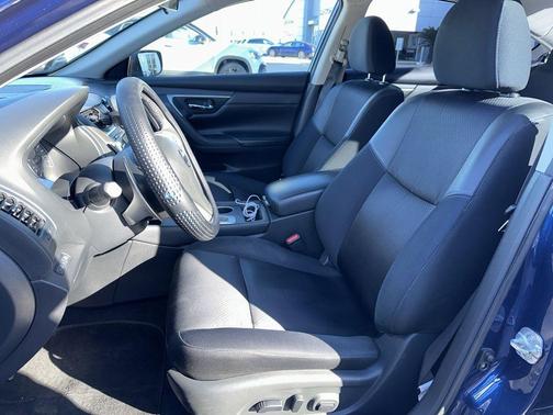 2017 Nissan Altima 2.5 SR