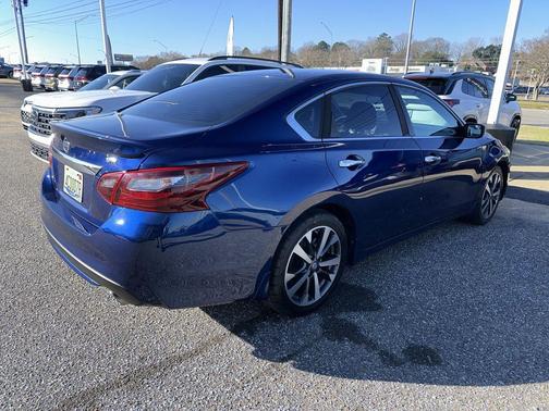 2017 Nissan Altima 2.5 SR