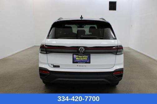 2026 Volkswagen Taos SE Black