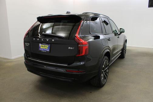 Onyx Black Metallic 2026 Volvo XC90 Ultra Dark Theme, B6 AWD Gas (mild hybrid), Gasoline, 6 Seats