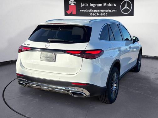 2026 Mercedes-Benz GLC 300 Base