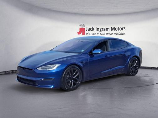 2022 Tesla Model S Base