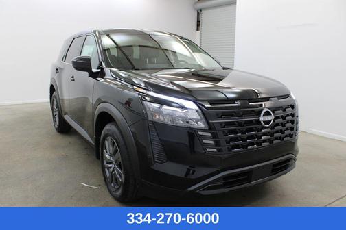 2026 Nissan Pathfinder S