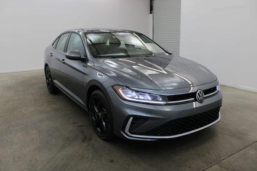 Platinum 2026 Volkswagen Jetta 1.4T SE