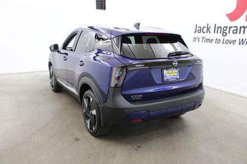 Blue 2026 Nissan Kicks SR
