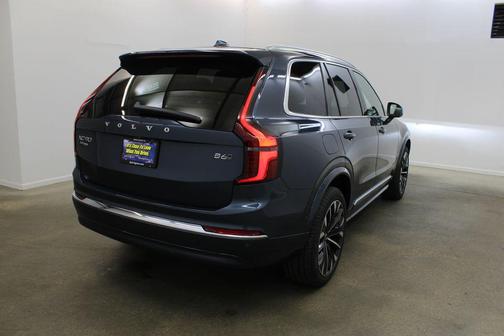 Denim Blue Metallic 2025 Volvo XC90 B6 Plus 7-Seater