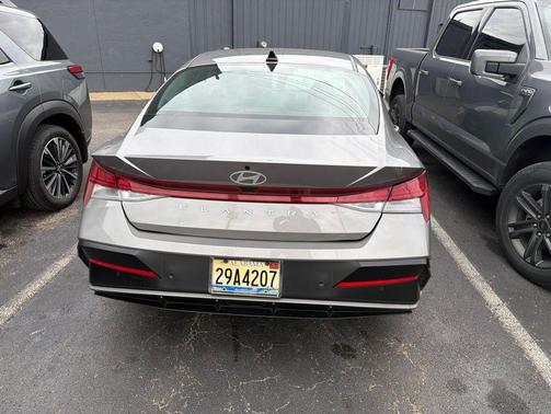 Fluid Metal 2024 Hyundai ELANTRA HEV Limited