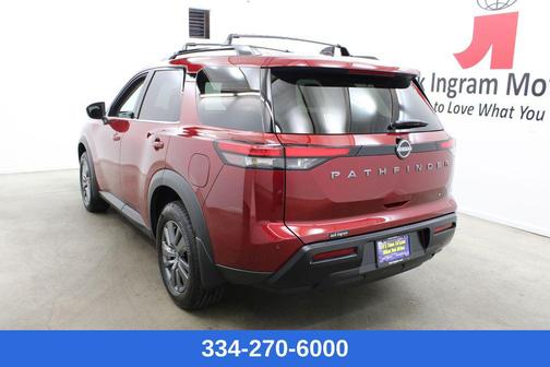 2026 Nissan Pathfinder SV