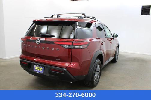 2026 Nissan Pathfinder SV