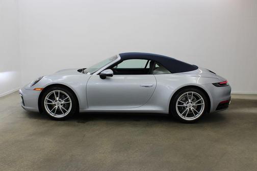 2022 Porsche 911 Carrera