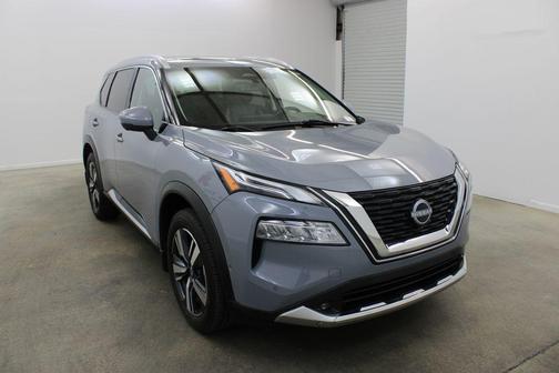 Boulder Gray Pearl 2022 Nissan Rogue Platinum