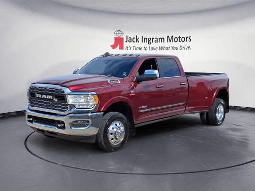 2022 RAM 3500 Limited Crew Cab 4x4 8' Box