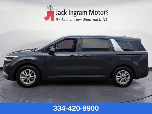 2024 Kia Carnival LX