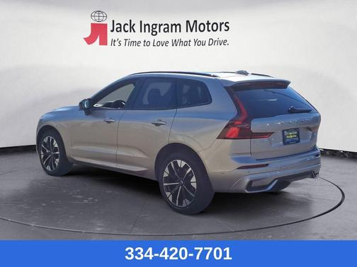 2026 Volvo XC60 B5 Plus