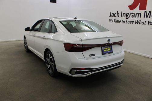 White Pearl 2026 Volkswagen Jetta 1.4T SEL