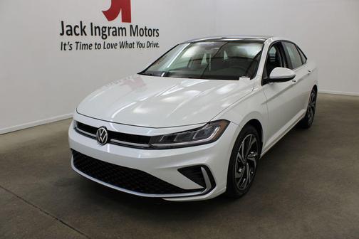 White Pearl 2026 Volkswagen Jetta 1.4T SEL