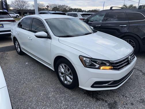 2016 Volkswagen Passat 1.8T S