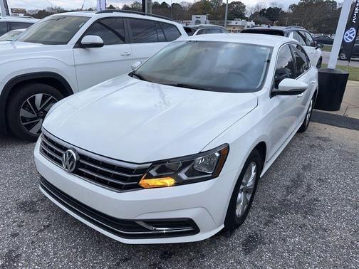 2016 Volkswagen Passat 1.8T S