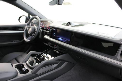 2026 Porsche Cayenne
