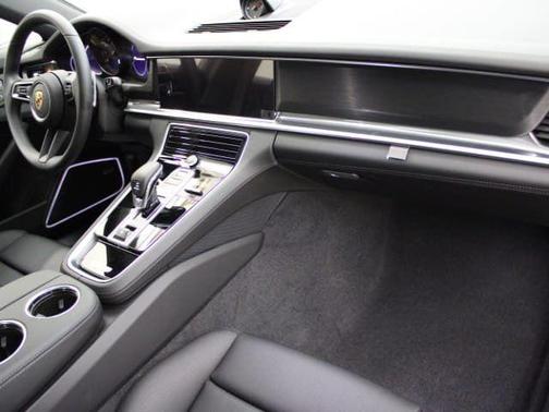 2023 Porsche Panamera Platinum Edition
