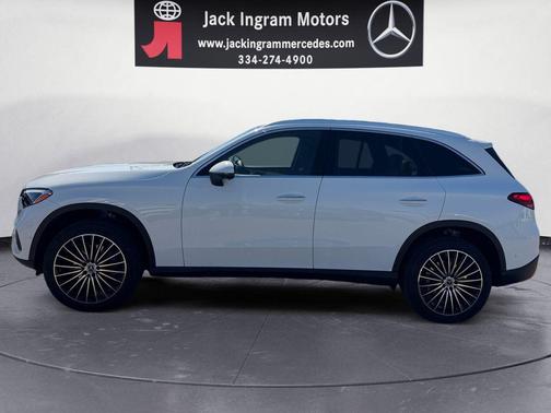 Polar White 2026 Mercedes-Benz GLC 300 Base