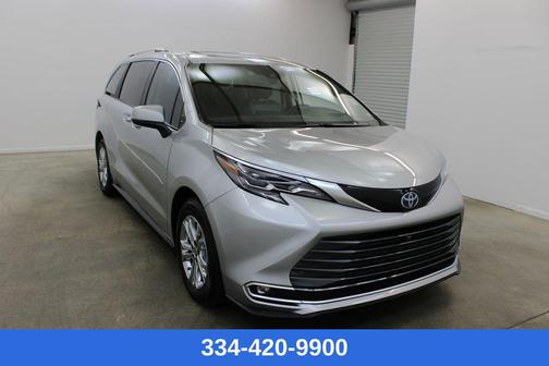 2024 Toyota Sienna Platinum
