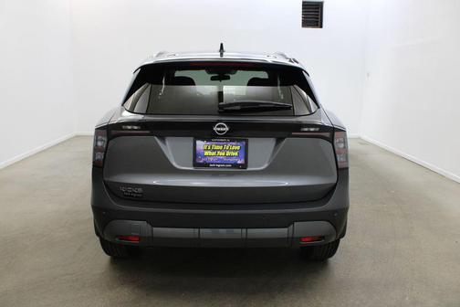 Gun Met 2026 Nissan Kicks SV