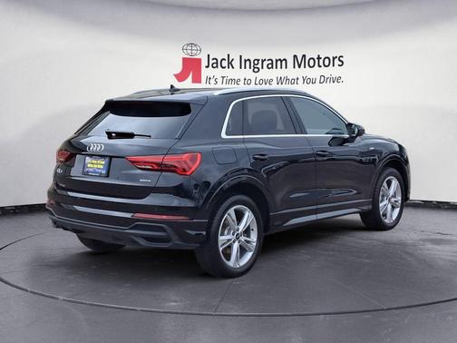 2024 Audi Q3 45 S line Premium Plus