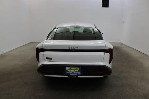 Snow White Pearl 2025 Kia K4 LXS