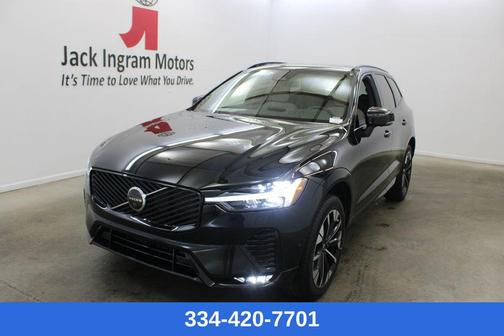Onyx Black Metallic 2026 Volvo XC60 B5 Plus