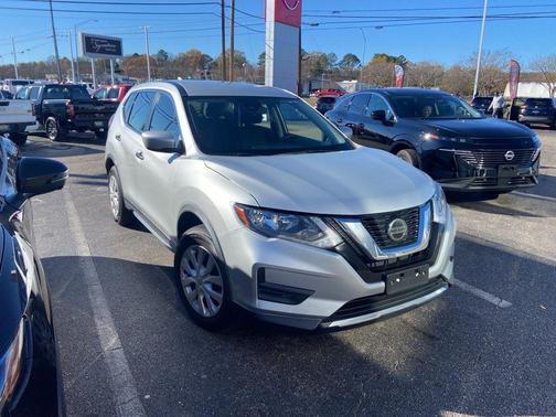 2020 Nissan Rogue S