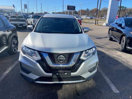 2020 Nissan Rogue S