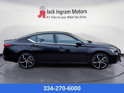 2025 Nissan Altima SR FWD