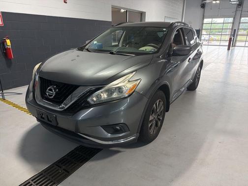 Gun Metallic 2016 Nissan Murano SV