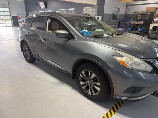 Gun Metallic 2016 Nissan Murano SV