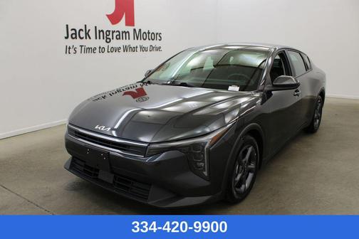 Interstellar Gray 2025 Kia K4 LXS