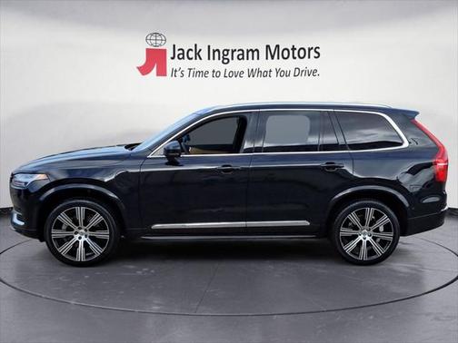 2023 Volvo XC90 Recharge Plug-In Hybrid T8 Plus Bright Theme 7-Seater