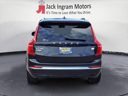 2023 Volvo XC90 Recharge Plug-In Hybrid T8 Plus Bright Theme 7-Seater