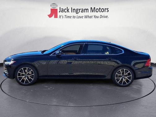 2018 Volvo S90 T5 Momentum