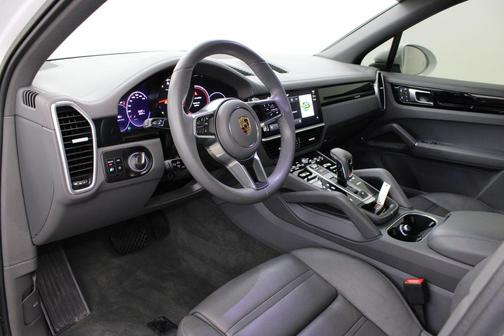 2022 Porsche Cayenne Cayenne