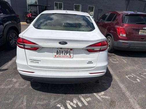 Oxford White 2019 Ford Fusion SE