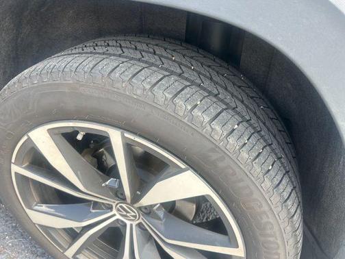 2024 Volkswagen Atlas 2.0T SEL Premium R-Line 4MOTION